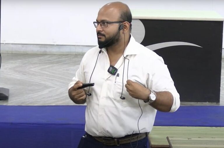 Dr. Arpit Kumar Saha Delivers Engaging Microbiology Lecture and Classroom Demonstration at Santiniketan Medical College & Hospital