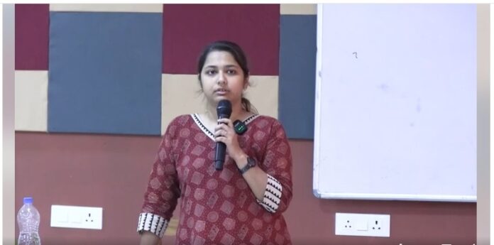 Empowering Health | The Role of Community Medicine in Public Wellness by Dr. Riya Roy, Real Classroom Demonstration at Santiniketan Medical College and Hospital